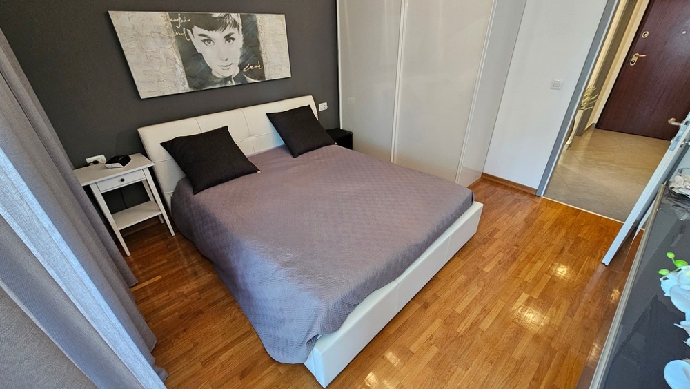 Spálňa apartmánu Novigrad s výhľadom na more