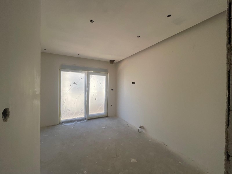 Strešná izba s francúzskymi dverami na balkón