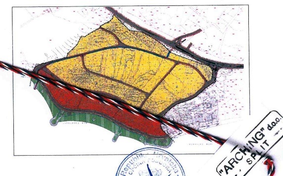 Tvar stavebného pozemku pri mori v Chorvátsku