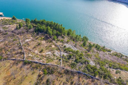 Predám pozemok pri mori - Panorama Skauting Chorvátsko.