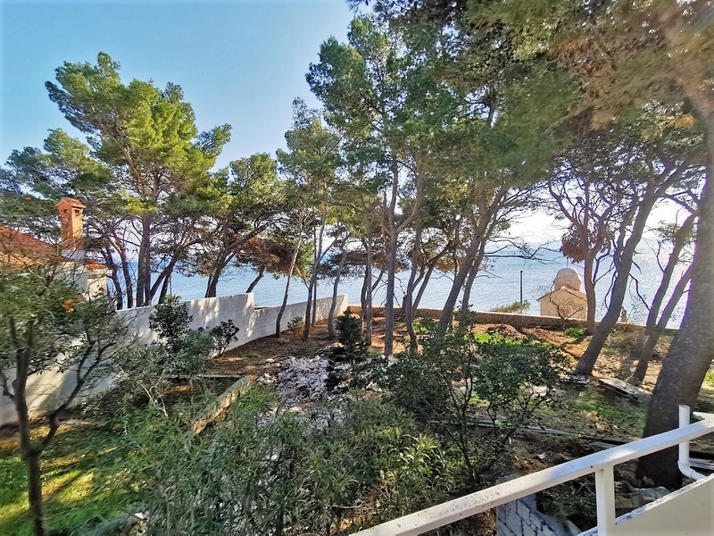 Krásny stavebný pozemok s výhľadom na more v Chorvátsku - Panorama Scouting G413.