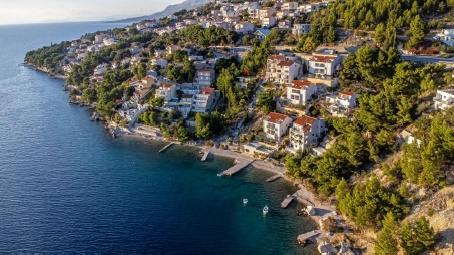 Predám pozemok v Chorvátsku, pozemok priamo pri mori - Panorama Schouting - G430