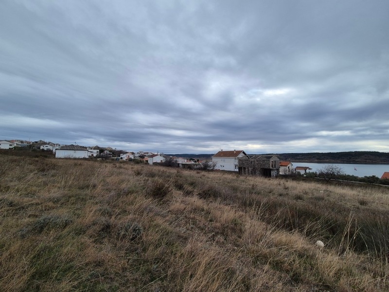 Nehnuteľnosť G458 v Rtina, Chorvátsko.