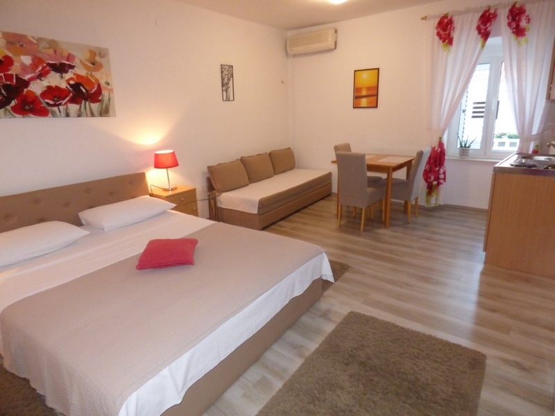 Pohľad na byt v budove H1478 v Kašteli.