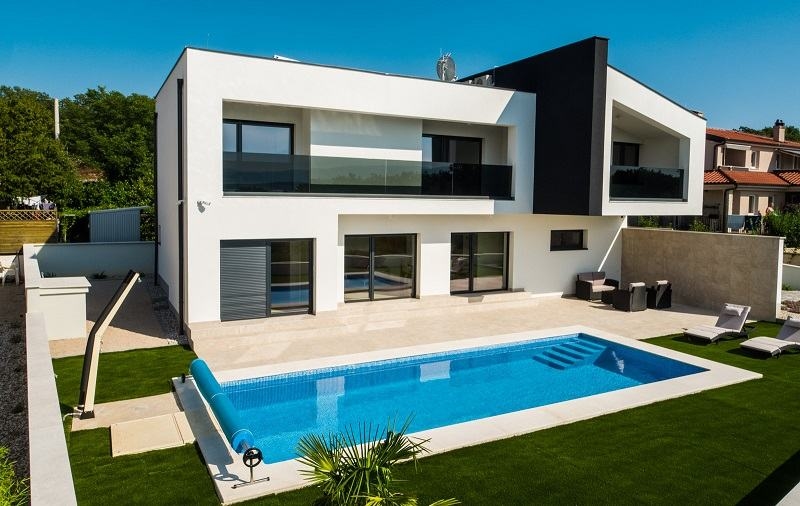 Kúpte si modernú luxusnú vilu na ostrove Krk v Chorvátsku - Panorama Scouting.