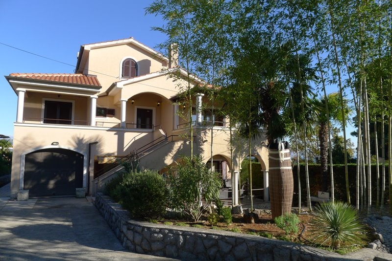 Stredomorská luxusná vila v Opatiji, Chorvátsko na predaj - realitný maklér: Panorama Scouting.