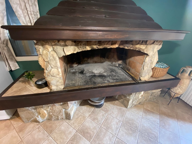 Gril na objekte H1712 v Kozino, Chorvátsko - Panorama Skauting.