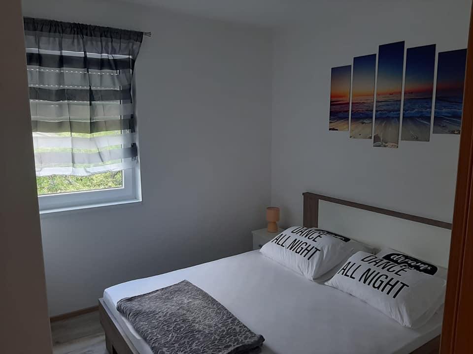 Spálňa objektu H1733, Chorvátsko - Panorama Skauting.