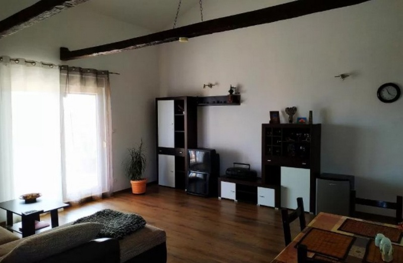 Pohľad do interiéru.