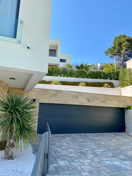 Garáž vily H1922, Chorvátsko - Realitný agent Panorama Scouting.