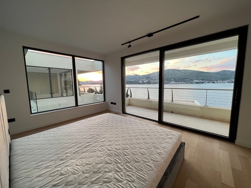 Nové a moderné nehnuteľnosti Chorvátsko - Panorama Skauting H1927.