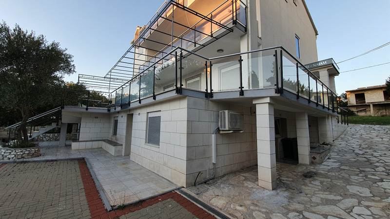 Dojmy z vonkajšej oblasti.