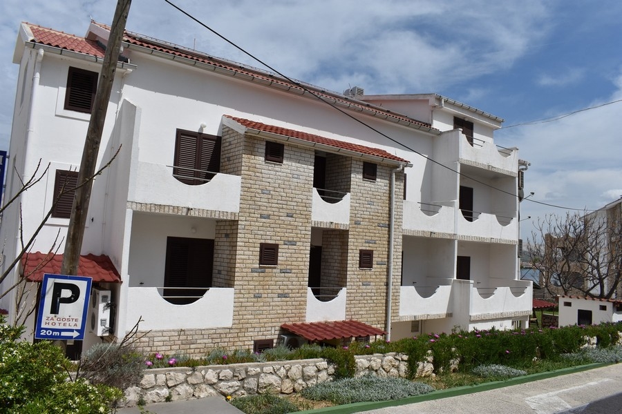 Kúpim penzión v Chorvátsku, Severná Dalmácia, Ostrov Pag - Panorama Scouting Immobilien H2023, kúpna cena: 2 700 000 EUR - Obrázok 4