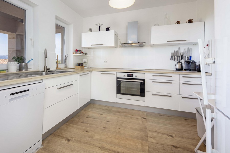 Kuchyňa nehnuteľnosti H2029 na predaj v Chorvátsku, ostrov Krk - Panorama Scouting.