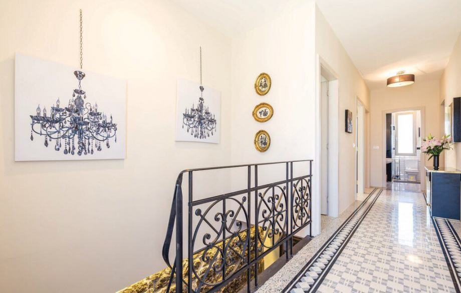 Kúpeľňa vily H1461 v Chorvátsku, oblasť Opatija.