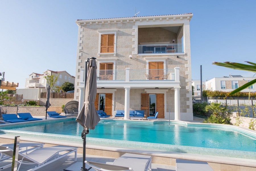 Predám nehnuteľnosti s výhľadom na more v Chorvátsku - Panorama Scouting H2247, Severná Dalmácia, Primošten / Rogoznica.