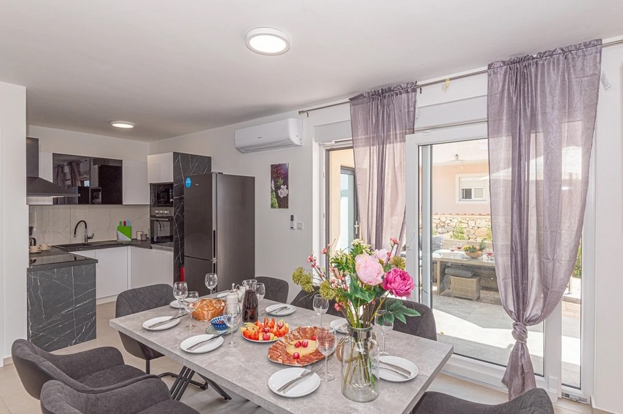 Predám dom v Chorvátsku, Severná Dalmácia, Šibenik - Panorama Scouting Immobilien H2316, kúpna cena: 385 000 EUR - Image 9