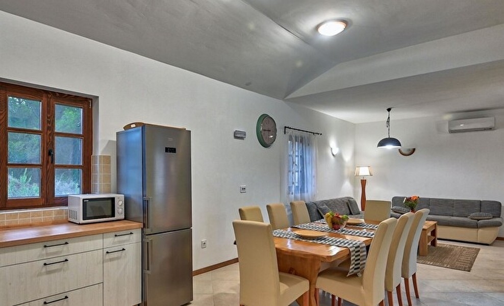 Založenie nehnuteľnosti H2361, Severná Dalmácia - Panorama Skauting Chorvátsko.