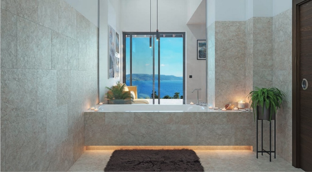 Kúpeľňa s výhľadom na more.