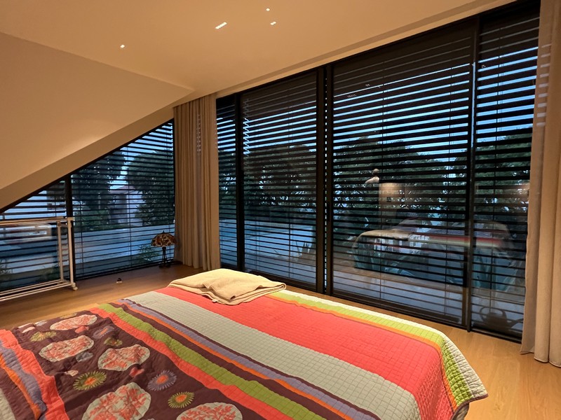 Na tomto obrázku môžete vidieť atraktívnu a pohodlnú spálňu nehnuteľnosti H2383, ktorá je na predaj v Rijeke.