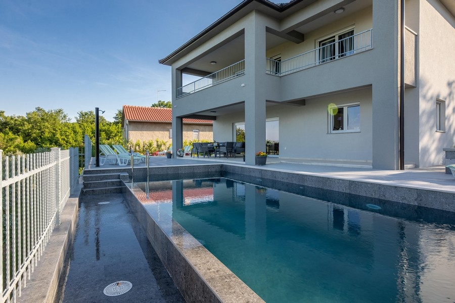 Nehnuteľnosti Chorvátsko - Ostrov Krk, Dom Panorama Scouting H2400