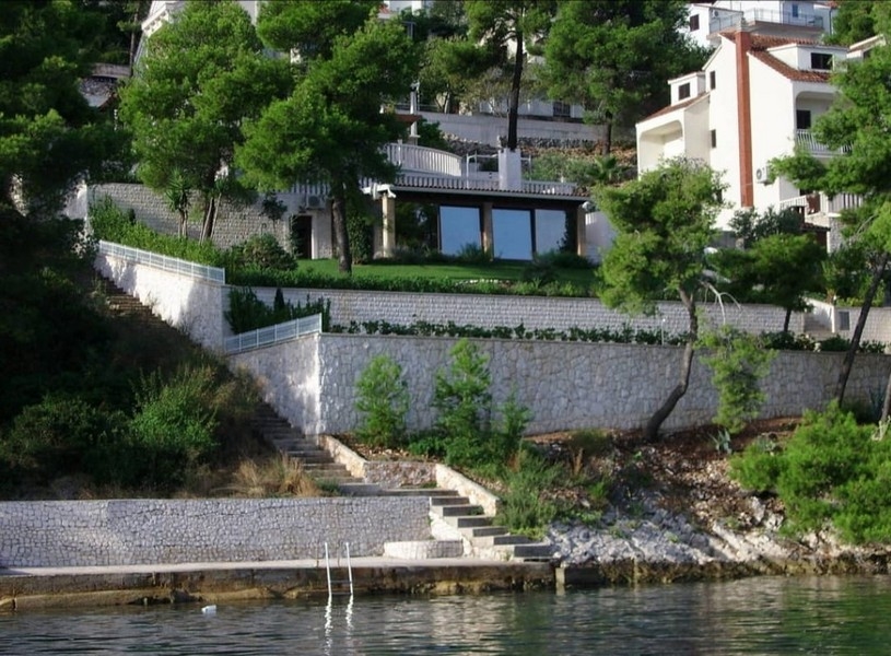 Nehnuteľnosti na pobreží v Chorvátsku.