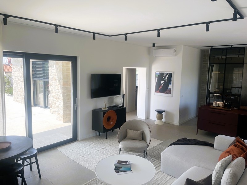 Kúpte si kamenný dom v Chorvátsku - Panorama Skauting.