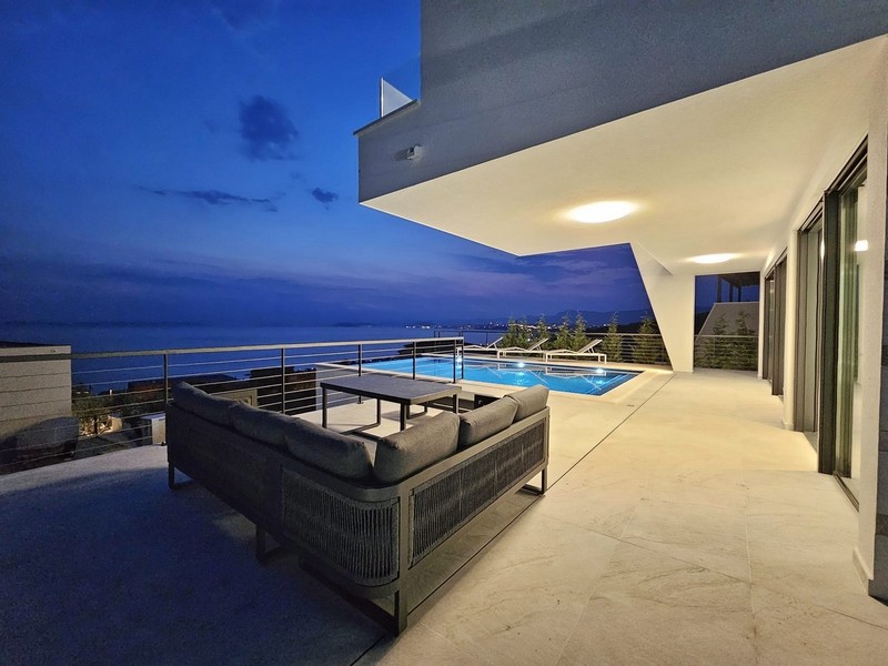 Predám vilu Chorvátsko, Panorama Scouting H2511 - Nekonečný bazén s úchvatným západom slnka