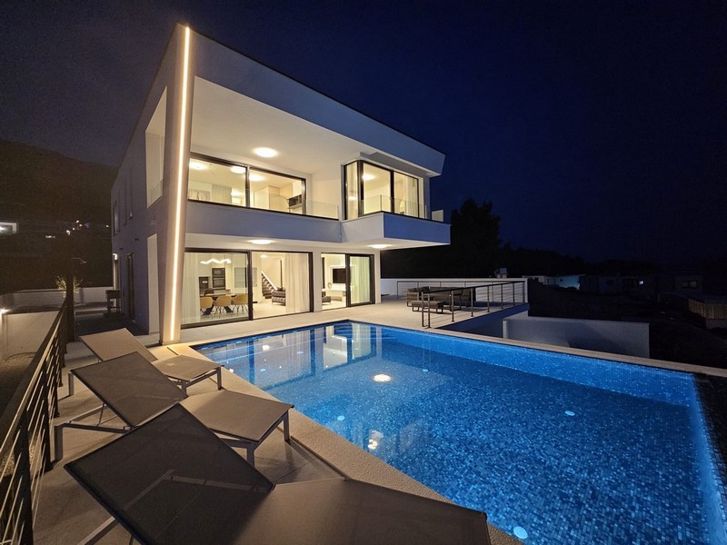 Moderná luxusná vila.