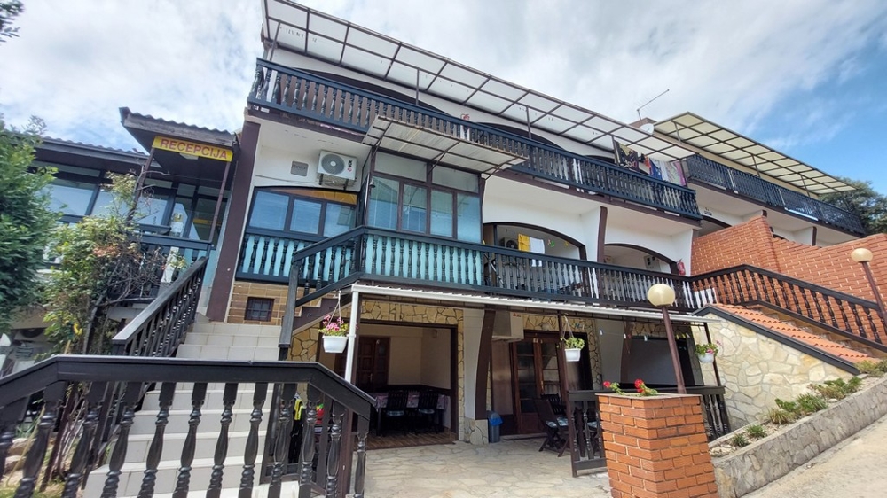 Bytový dom s 18 izbami