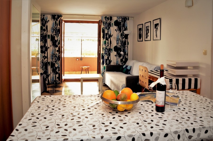 Pohľad do interiéru.