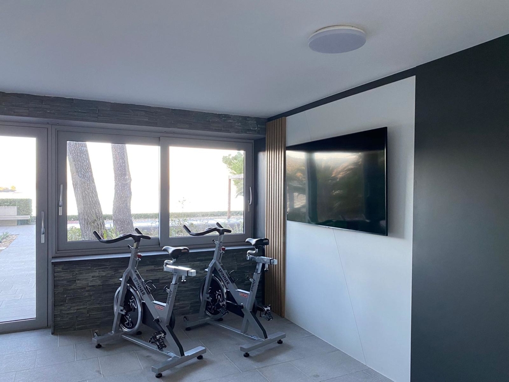 Posilňovňa s vybavením