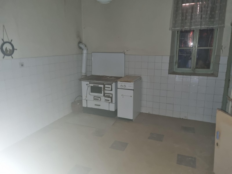 Spolu 5 izieb plus komora