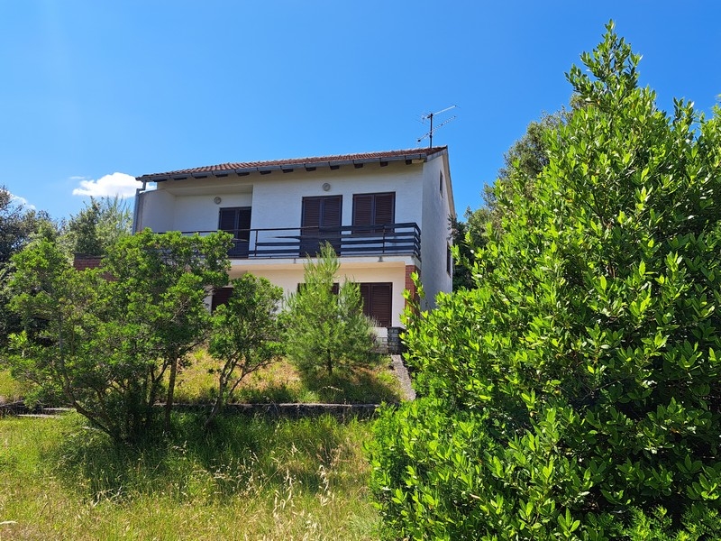 Predám dom v atraktívnej lokalite v Chorvátsku - Panorama Scouting H2648, Pašman.