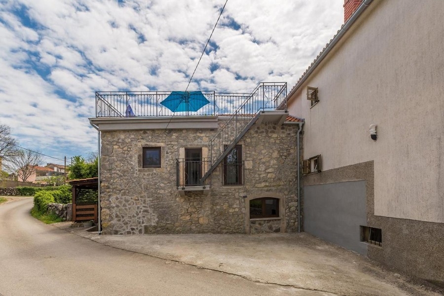 Rustikálny dvojdom na predaj na ostrove Krk v Chorvátsku - Panorama Scouting H2660.