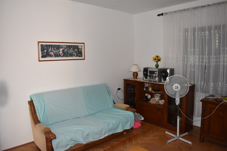 Rozkladacia pohovka.