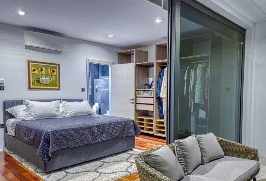 Moderná a luxusná spálňa vily H2690 v Chorvátsku - Panorama Skauting.