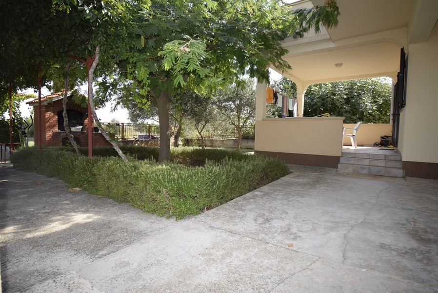 Vonkajší priestor.