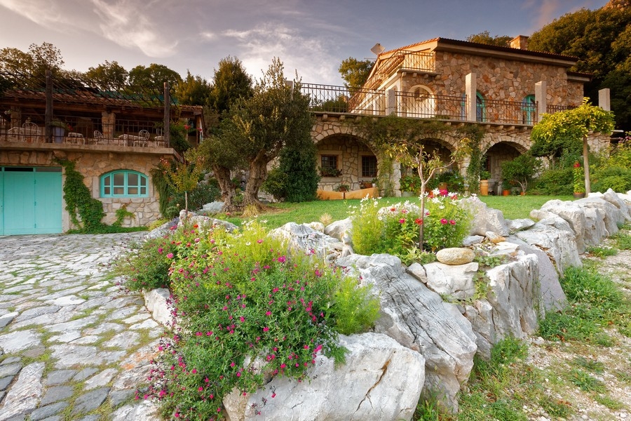 Priestranná vila s cca. 412 m² obytnej plochy - H2772 - Nehnuteľnosť Chorvátsko