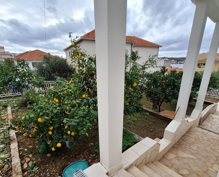 Krásne upravená záhrada