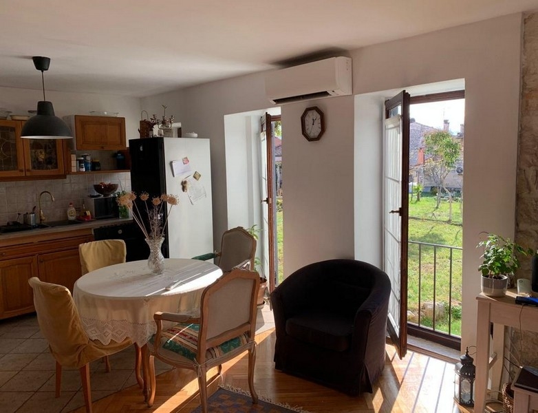 Klimatizovaný obývací priestor na prízemí.