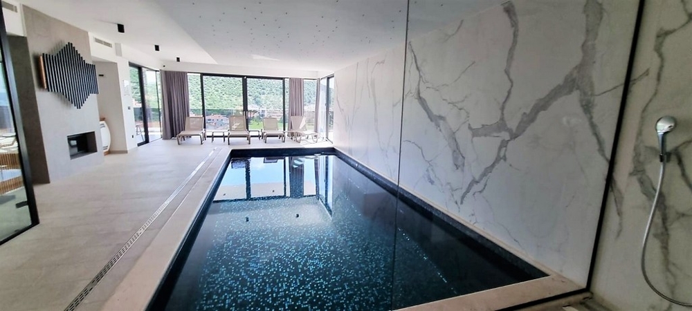 Vila s krytým bazénom a posilňovňou