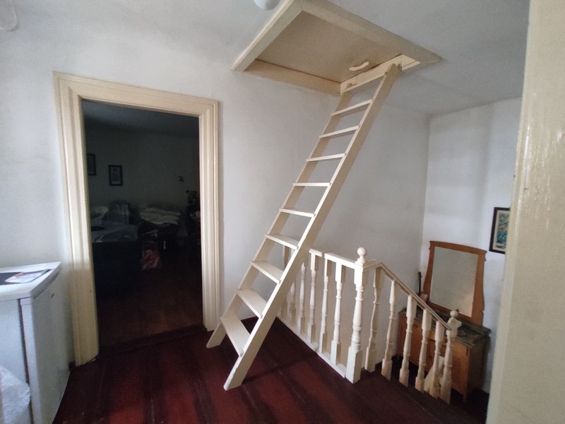 Prvé poschodie so spálňami a vstupom do podkrovia