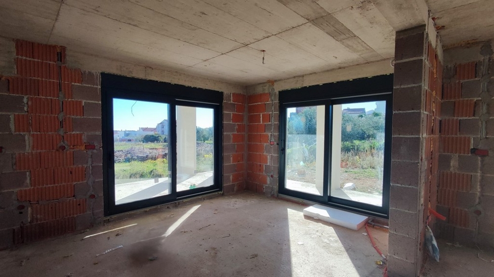 Škrupina obývacej časti.