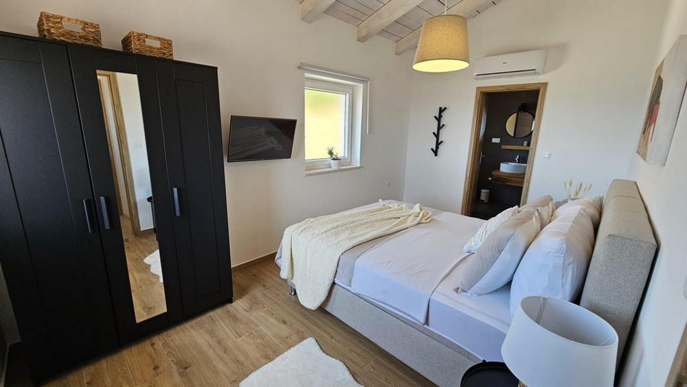 Spálňa s klimatizáciou.