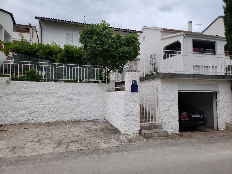 Panorama Scouting H3029 Bytový dom s garážou v Drage