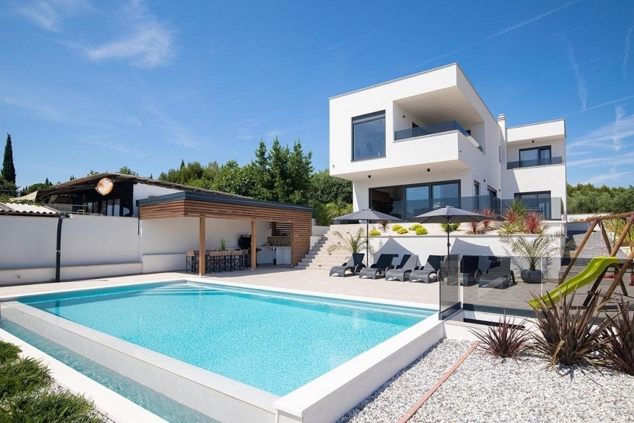 Kúpte si modernú vilu v Chorvátsku na Istrii - Panorama Scouting.