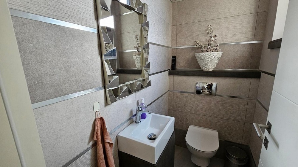 Toaleta objektu H3436 v Chorvátsku - Panorama Skauting.