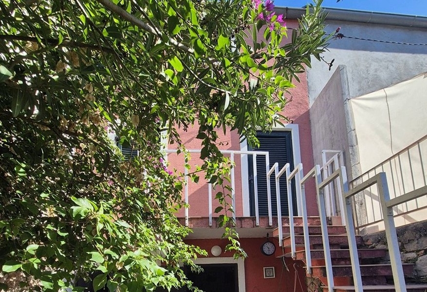 Kamenný dom na predaj na ostrove Murter v Chorvátsku - Panorama Scouting H3439.