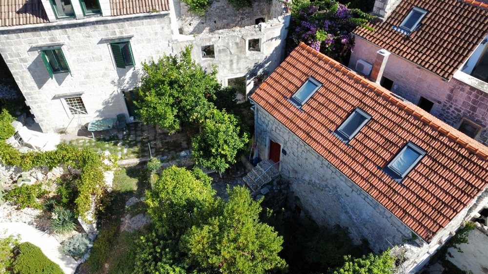 Stredomorský kamenný dom na Pelješaci v Chorvátsku na predaj - Panorama Scouting.